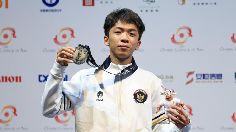 Michael Julius Cezar Raih Medali Perak eFootball Asian Youth Games 2025 Bahrain