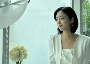 Hahm Eun Jung T-Ara Umumkan Pernikahan dengan Sutradara Drama Omniscient Reader